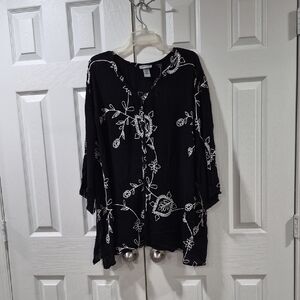 Catherines Black and White Floral Blouse